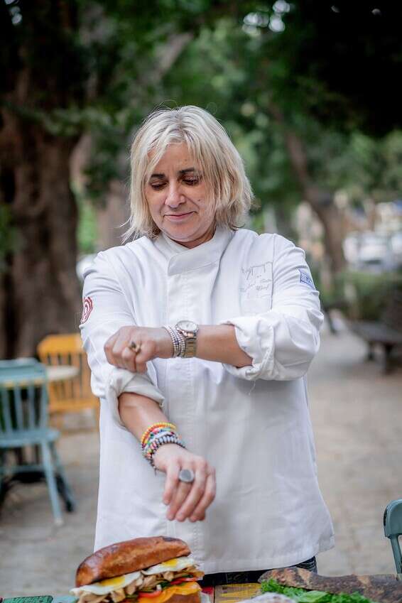 אמנות בהכנה, רחל בן אלול // צילום: אסף קרלה